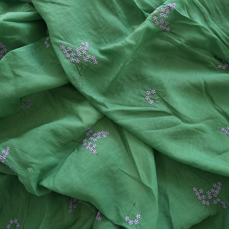 Summer dark green silk embroid - Embroidery Canvas บทวิจารณ์และราคา