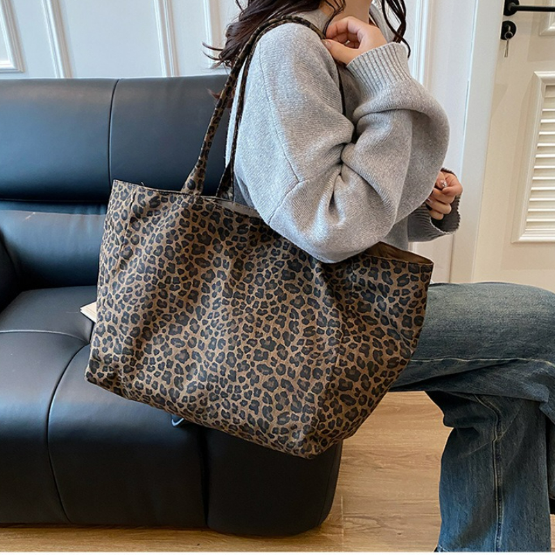 Fashionable Leopard Print Tote - Embroidery Texture บทวิจารณ์และราคา