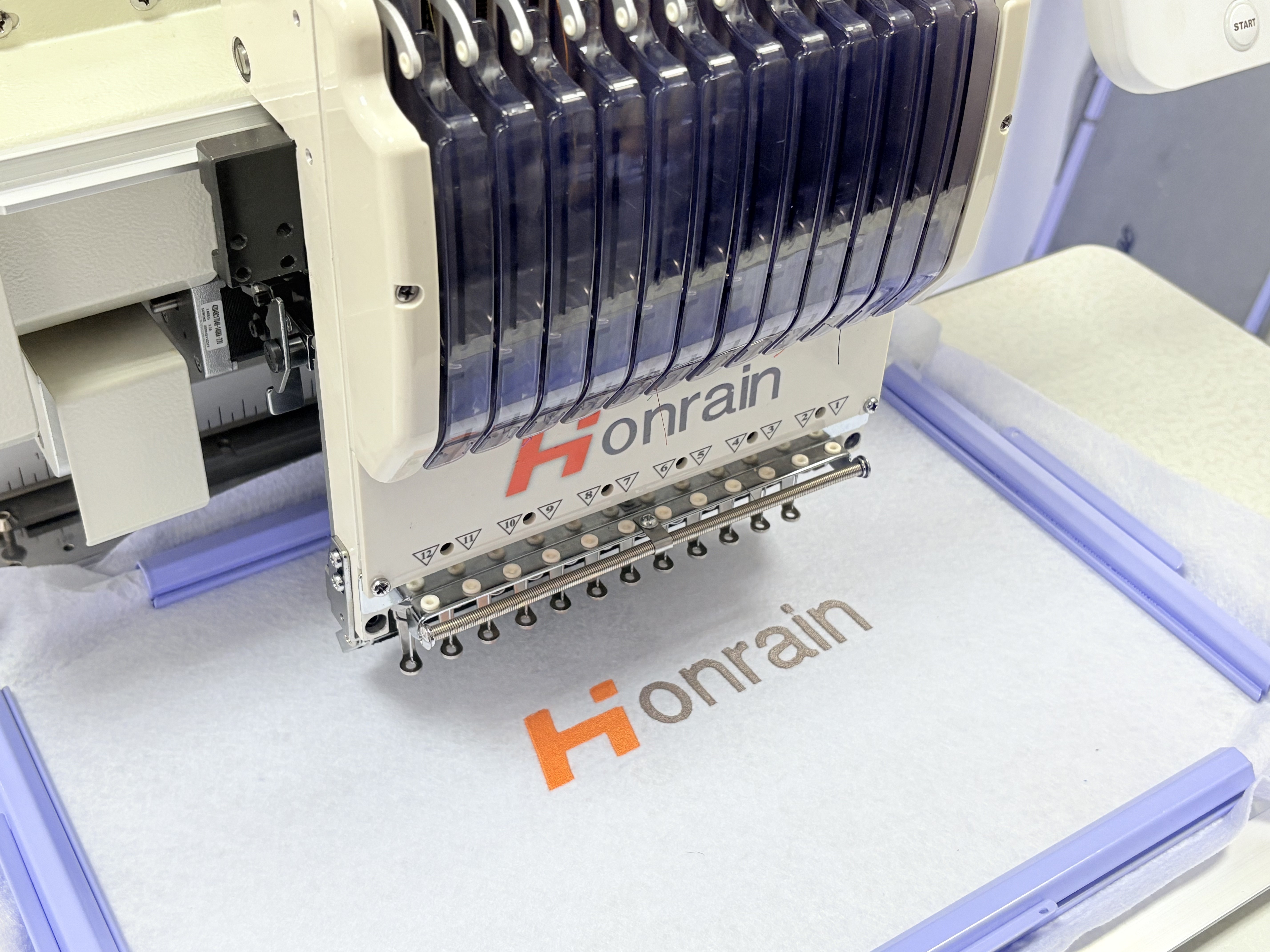 China Hot Sale High Quality Au - Embroidery Machine Computerized บทวิจารณ์และราคา