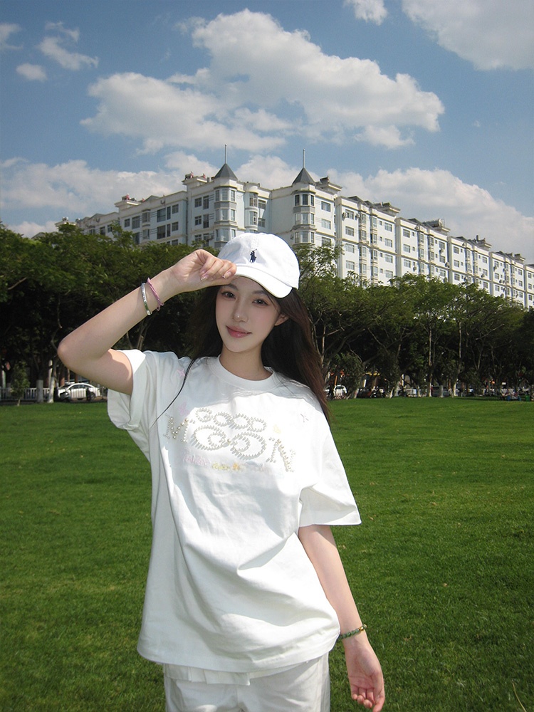 American High Street Style Sho - Embroidery Font Free บทวิจารณ์และราคา