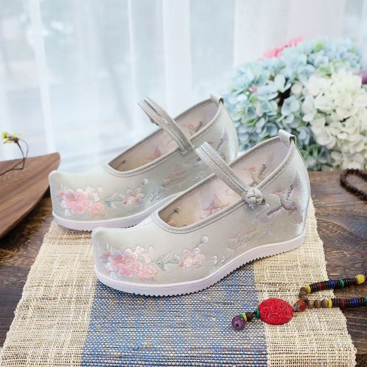 Women Increased Internal Embro - Embroidery Canvas บทวิจารณ์และราคา
