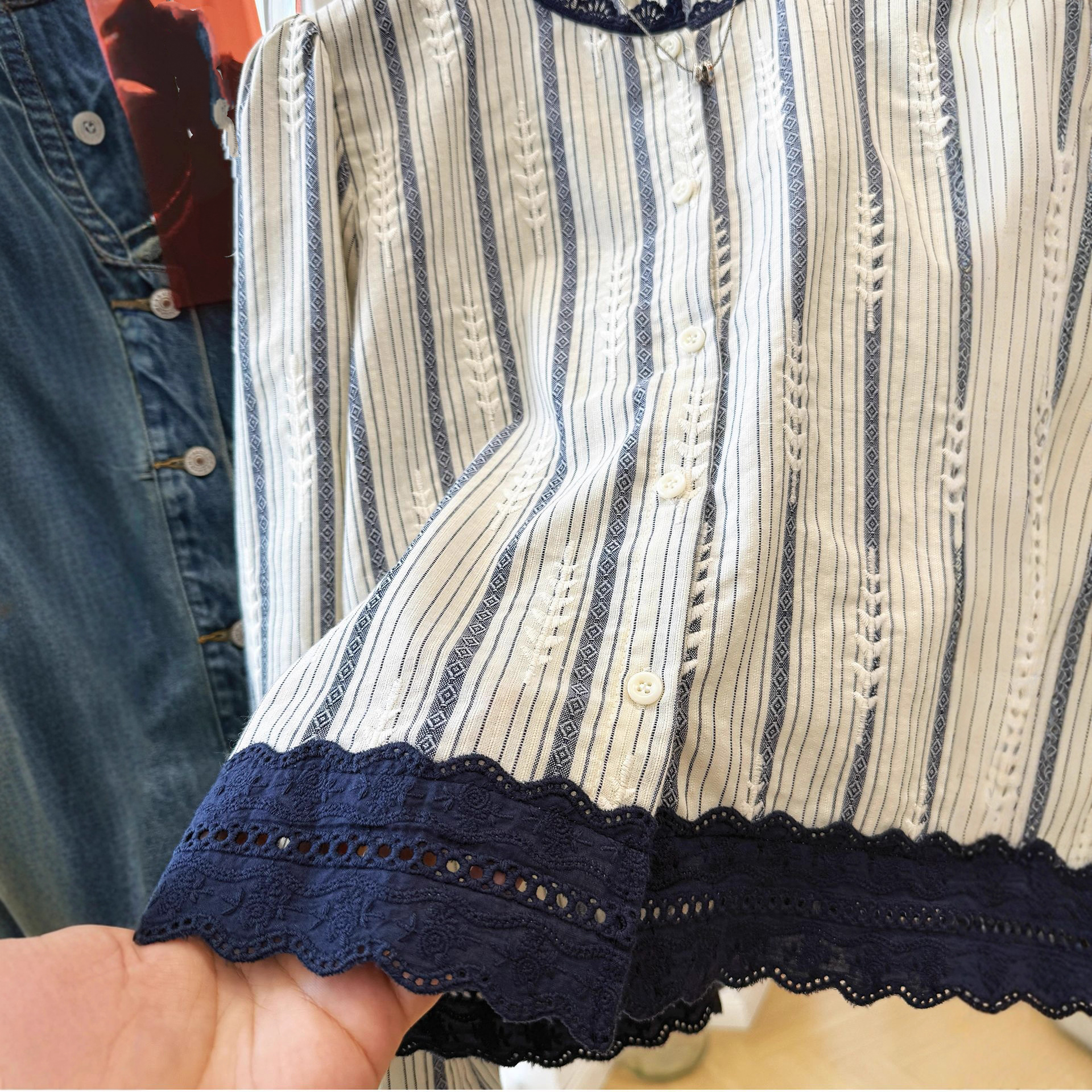 Women's Striped Lace Trim Blou - Embroidery Blouse บทวิจารณ์และราคา
