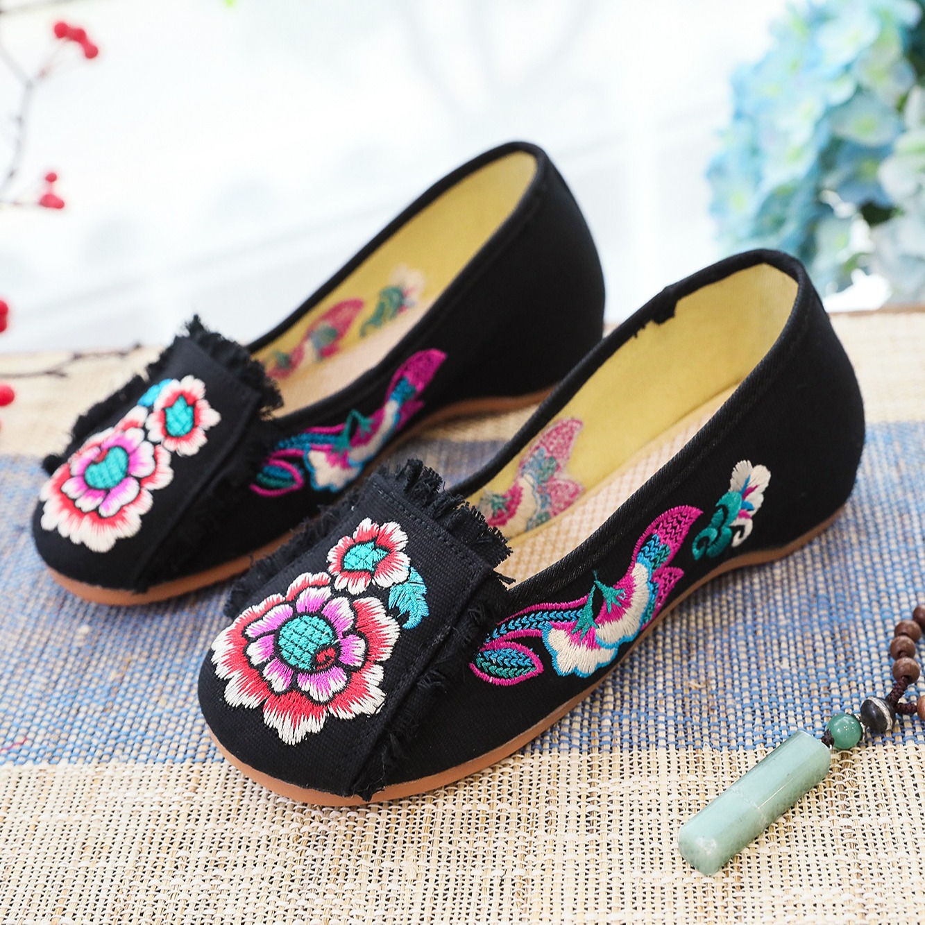Woman Woven Shoes New Ethnic S - Embroidery Canvas บทวิจารณ์และราคา