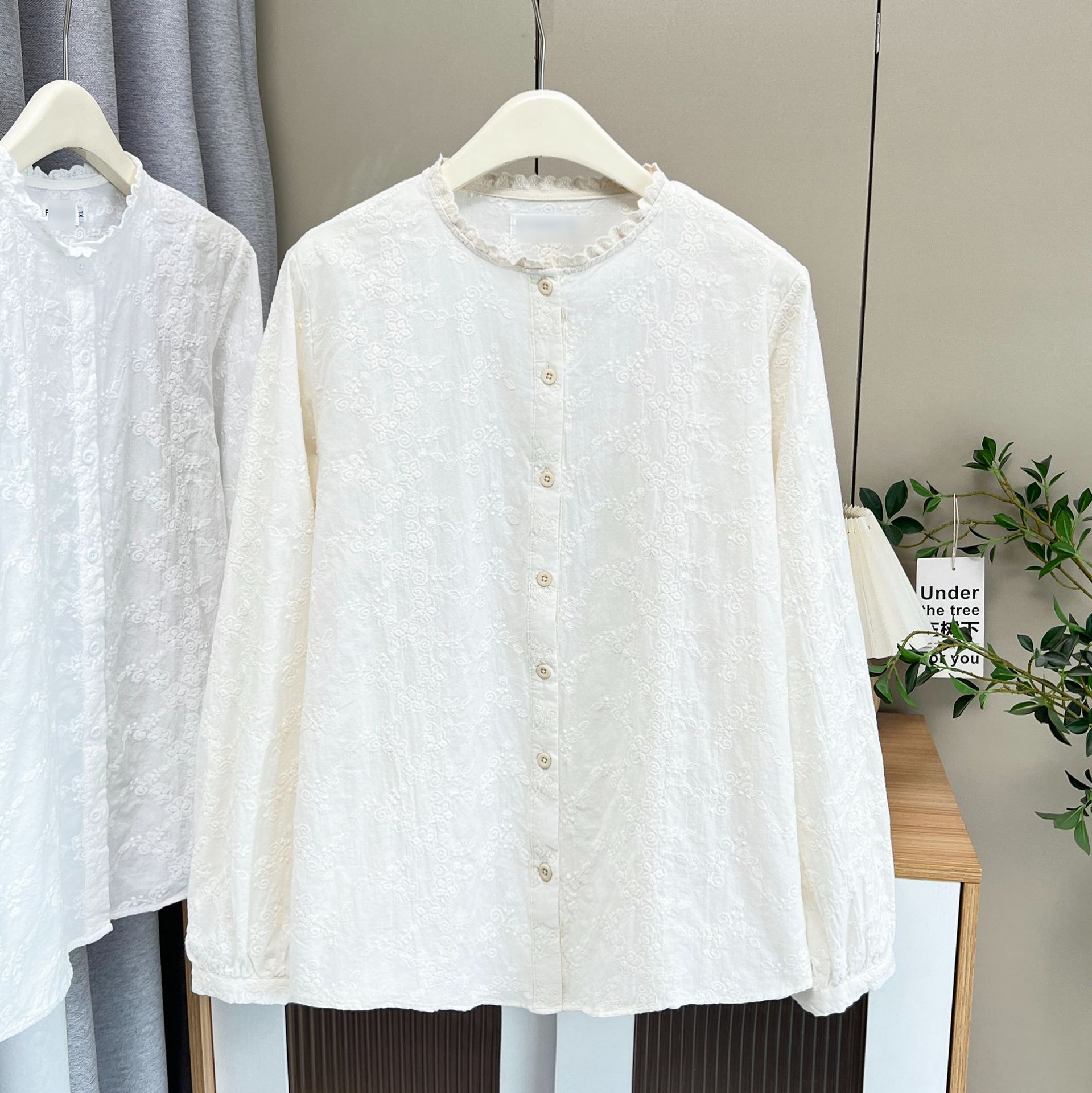 Plus Size Women's Blouses 2025 - Embroidery Blouse บทวิจารณ์และราคา