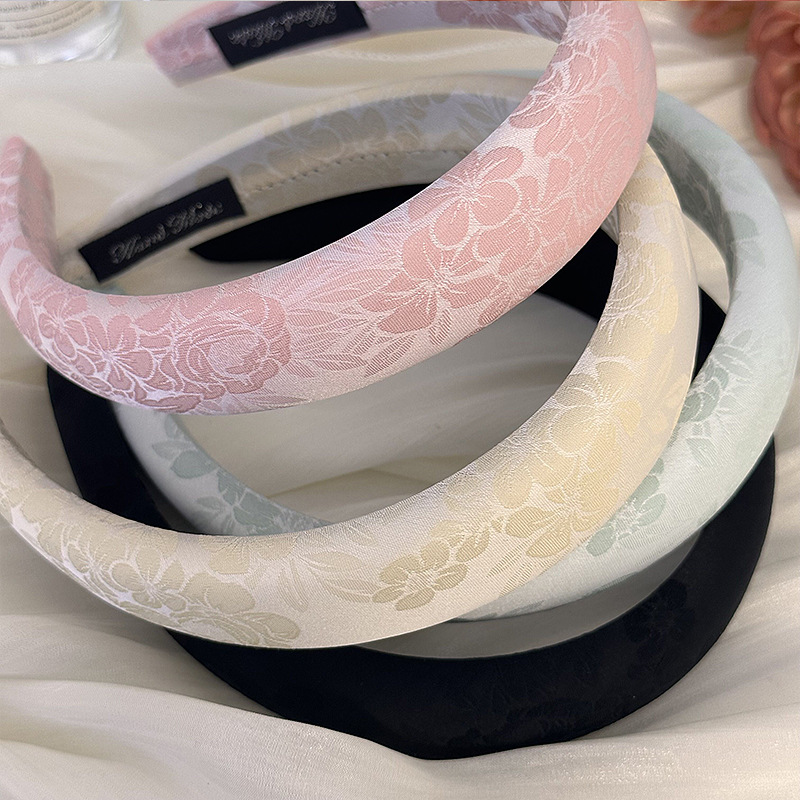Fashion Women Embroidery Rose  - Embroidery Rose บทวิจารณ์และราคา